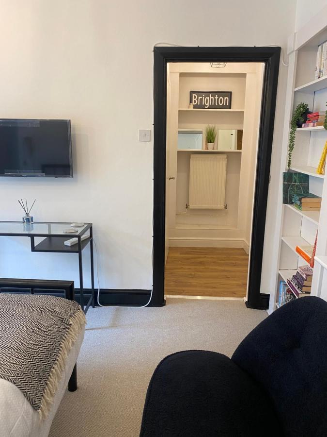 Stylish Central Basement Studio, With Outdoor Space ブライトン エクステリア 写真